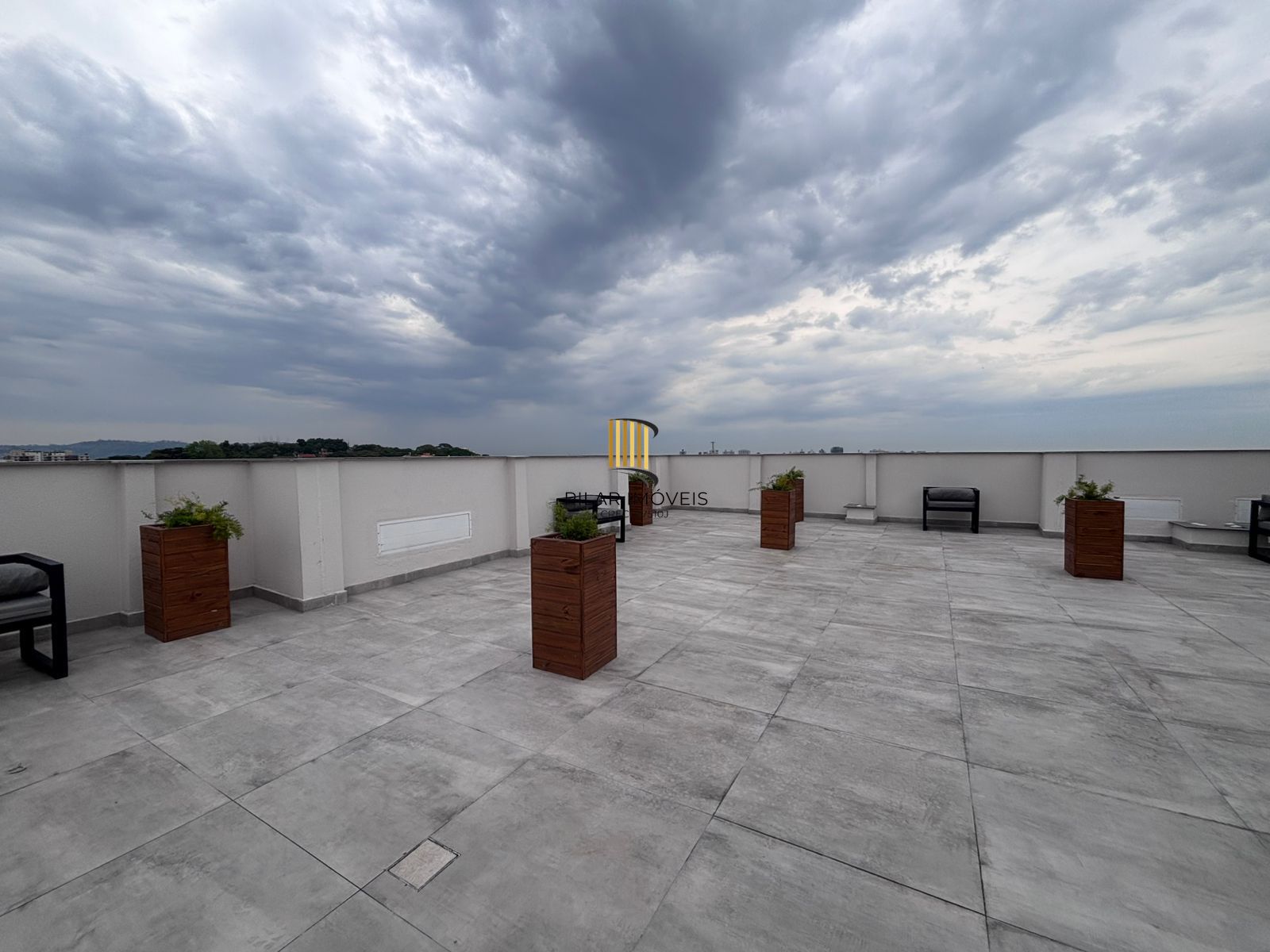Apartamento de 2 quartos, suíte, elevador e 1vaga no bairro Jardim Sabará