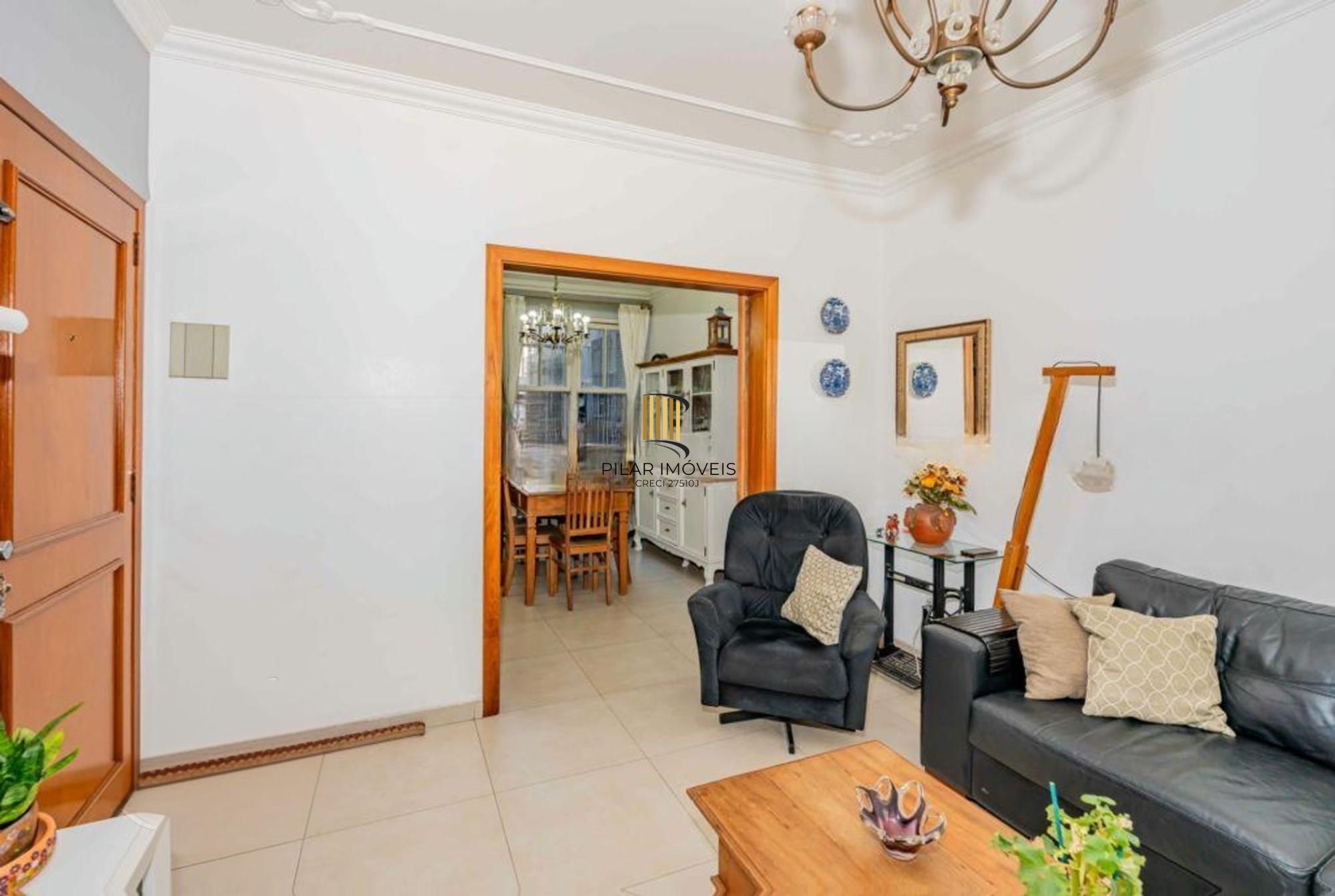 Apartamento Garden, 3 dormitórios, 1 suíte, 1 vaga, churrasqueira no bairro Santana.