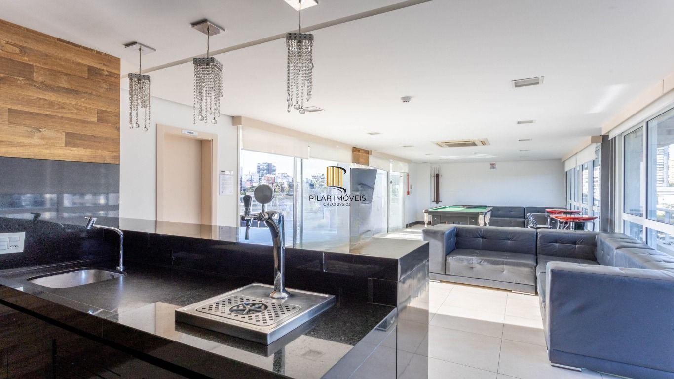 Apartamento semi mobiliado com 2 quartos de bairro Petrópolis