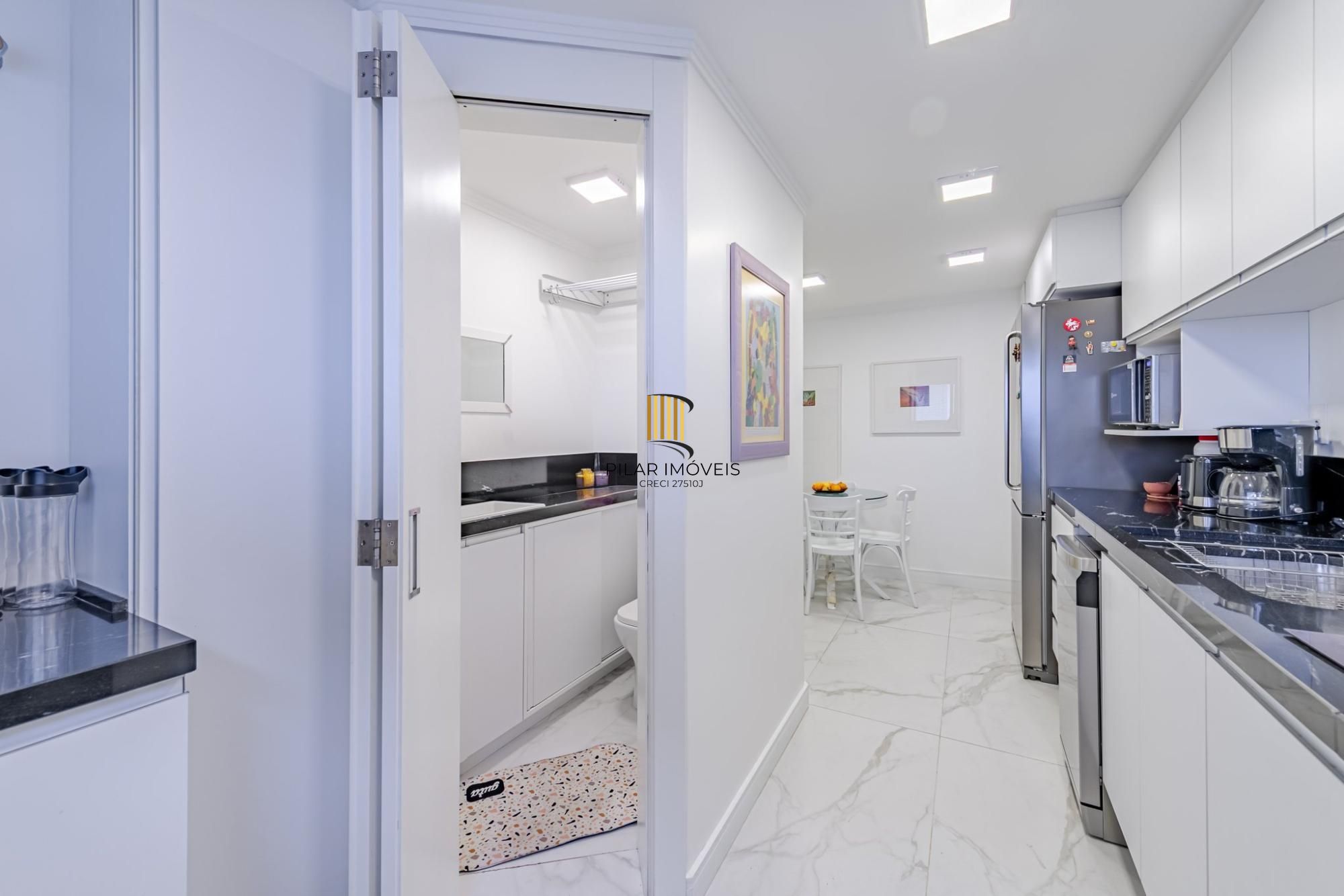 Apartamento de 3 dormitórios no bairro Menino Deus