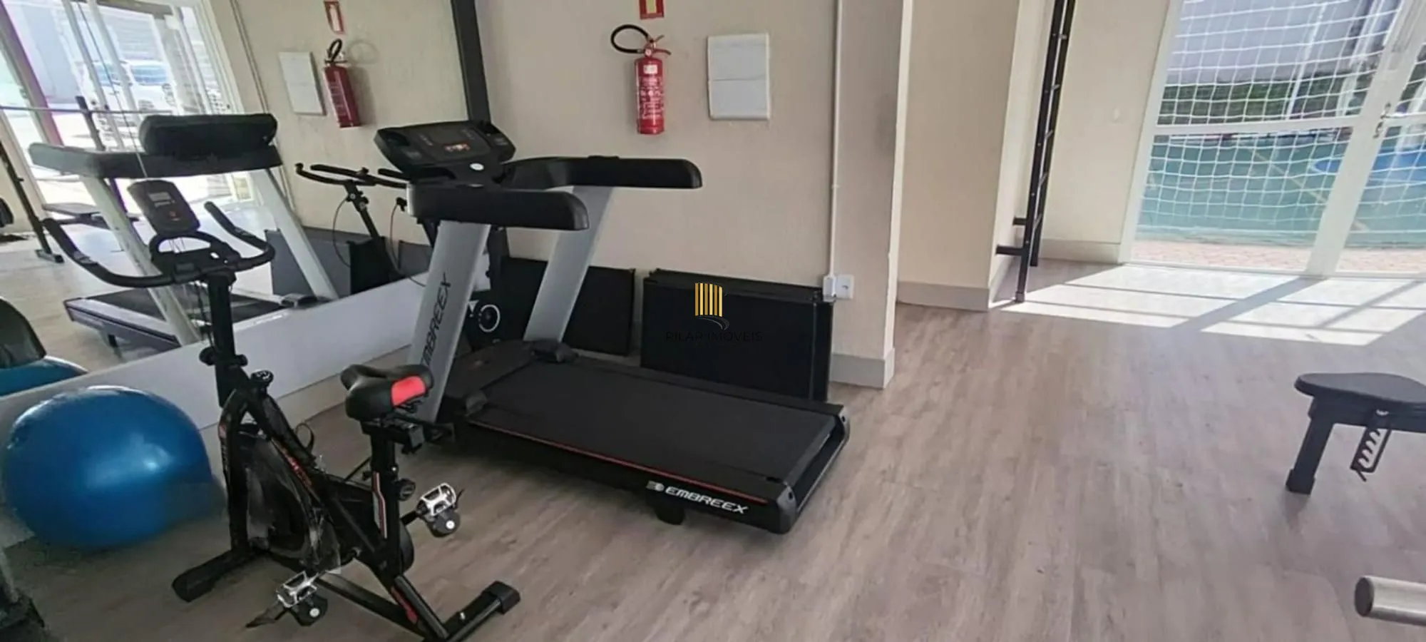 Apartamento de 2 dormitórios, piscina e 1 vaga de garagem em Canoas.