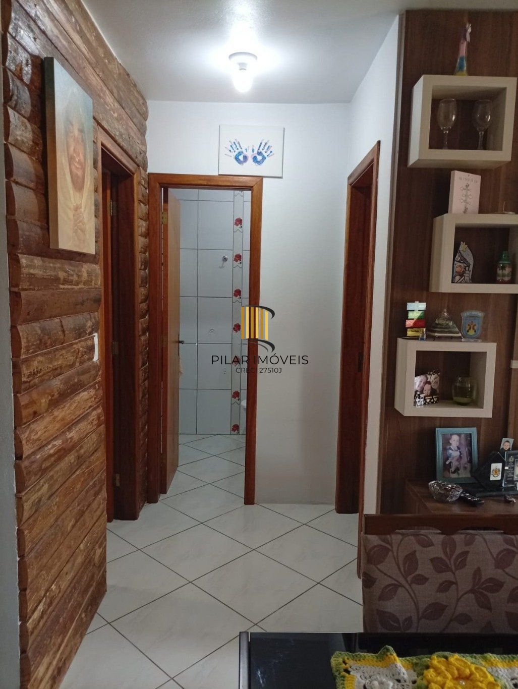 Casa com 2 dormitorios com 1 vaga de garagem, no Bairro Olaria em Canoas