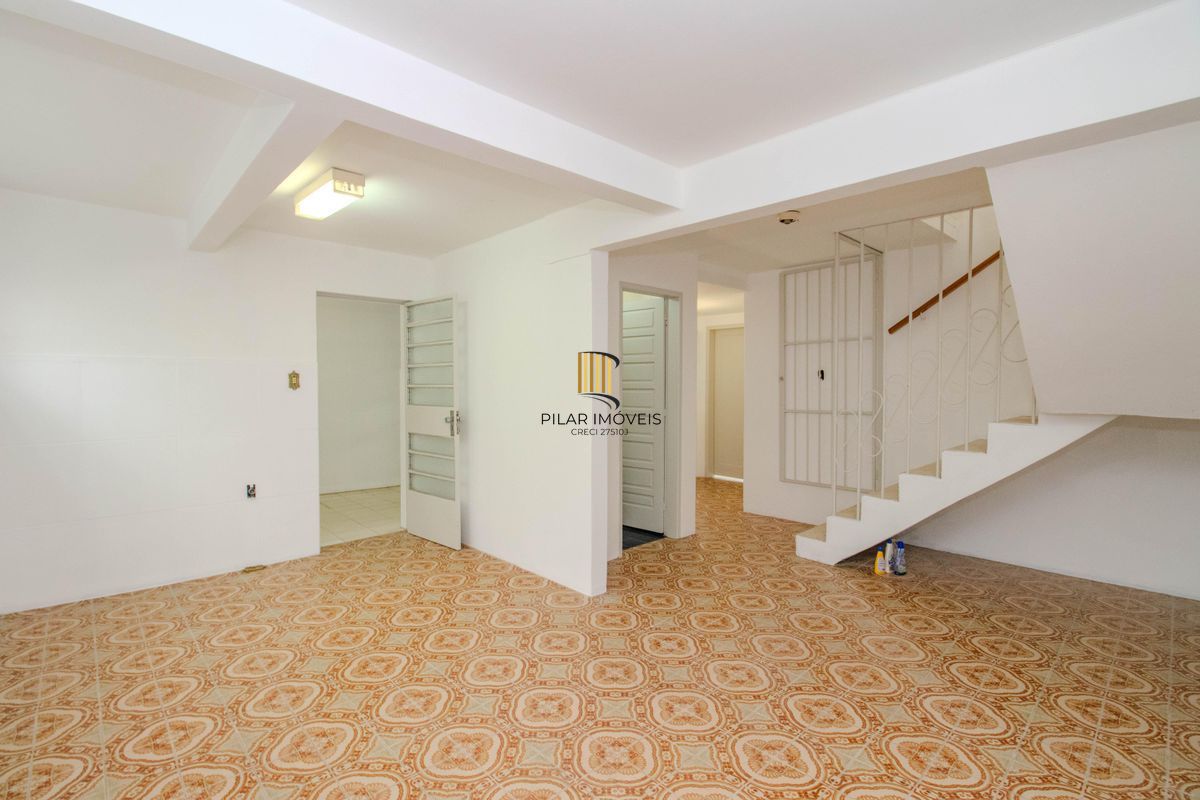 Casa com 3 dormitórios no Bairro Jardim Floresta