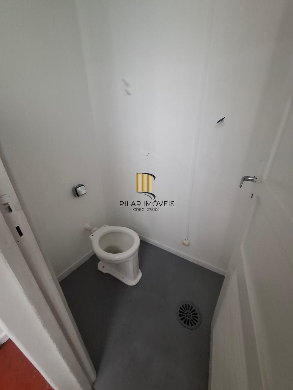 Apartamento com 108 metros privativos com 2 dormitórios na Rua Santa Cecilia.