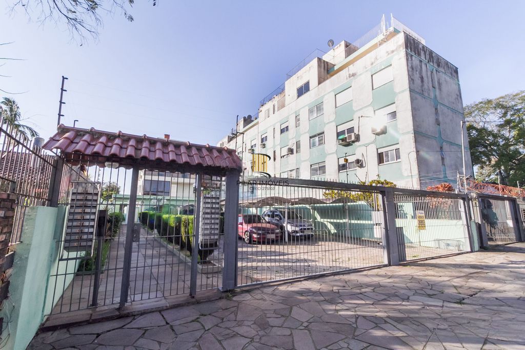 Cobertura à venda com 2 quartos, 121 m² e 1 vaga escriturada no Cristal.