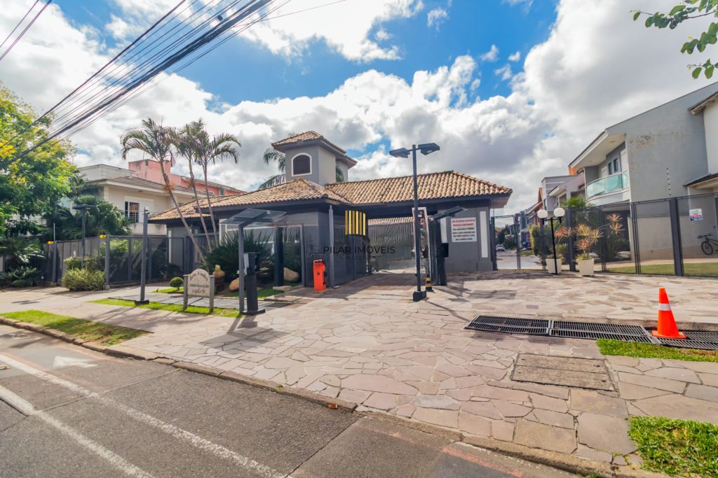 Casa em Condomínio com 3 quartos, 1 suíte e 288m² à venda no Ecoville.