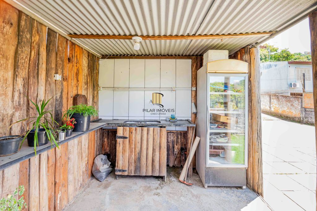 Casa com 3 quartos e 4 vagas à venda em Vila Nova