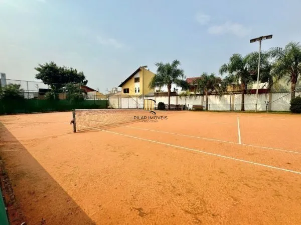 Casa em condomínio com 3 quartos e 2 vagas de garagem em Canoas.