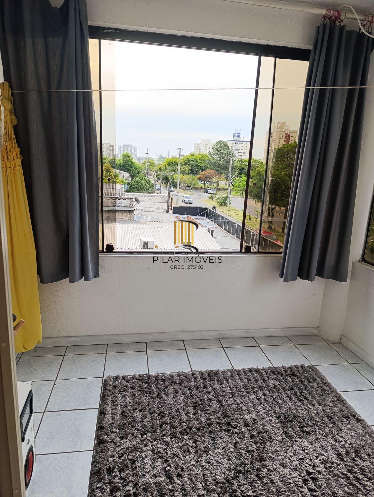 Apartamento semi mobiliado de 2 dormitórios bairro Sarandi