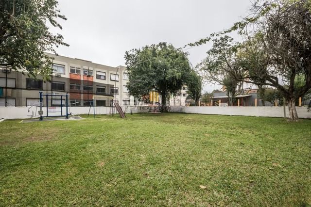 Apartamento de 2 dormitórios no bairro vila jardim Porto Alegre.