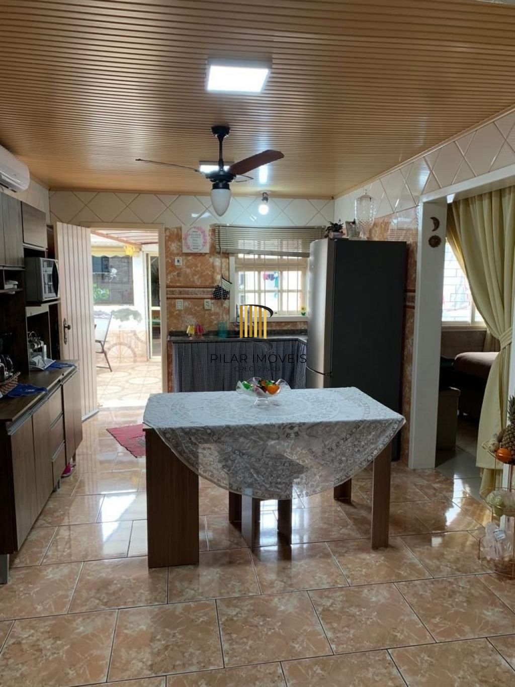 Casa de 3 dormitórios no bairro Sarandi