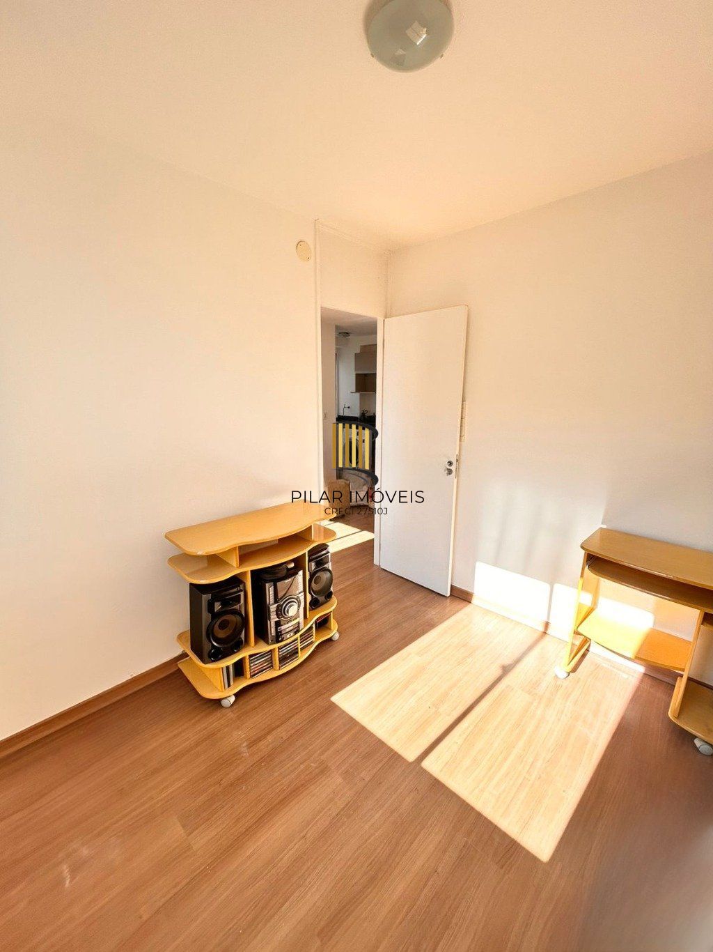 Apartamento com 3 dormitórios e 1 vaga de garagem no bairro Fátima em Canoas