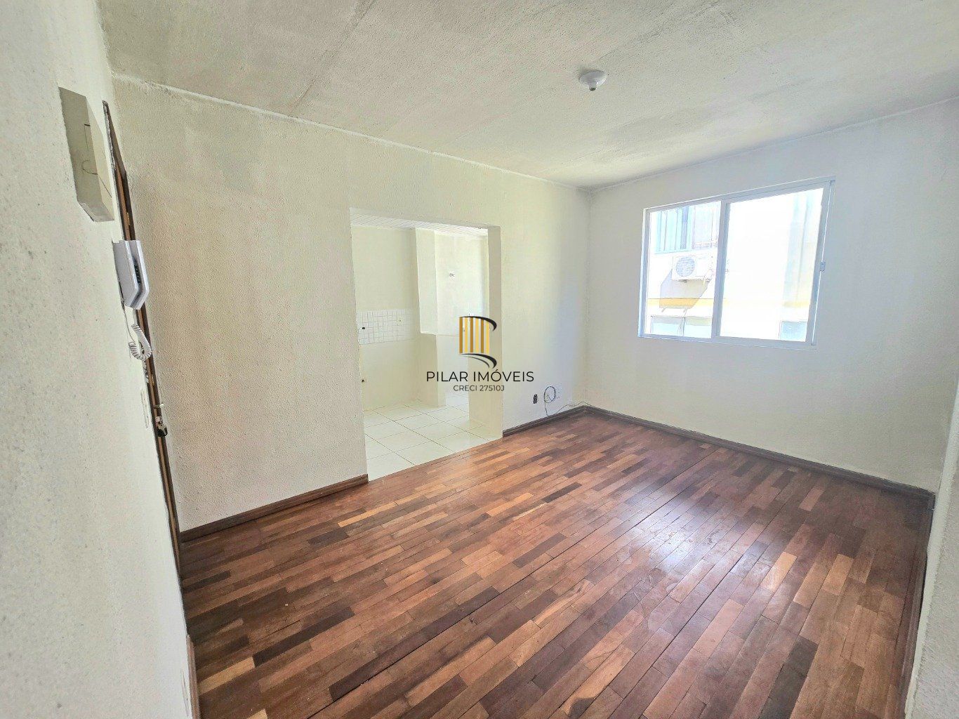 Apartamento  de 2 dormitórios e 1 vaga de garagem em Canoas.