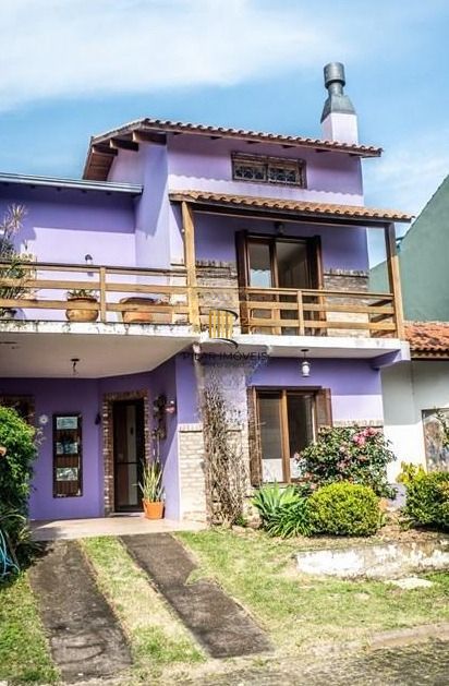 Casa em condomínio fechado de 2 quartos, suíte, 2 vagas no bairro Guarujá