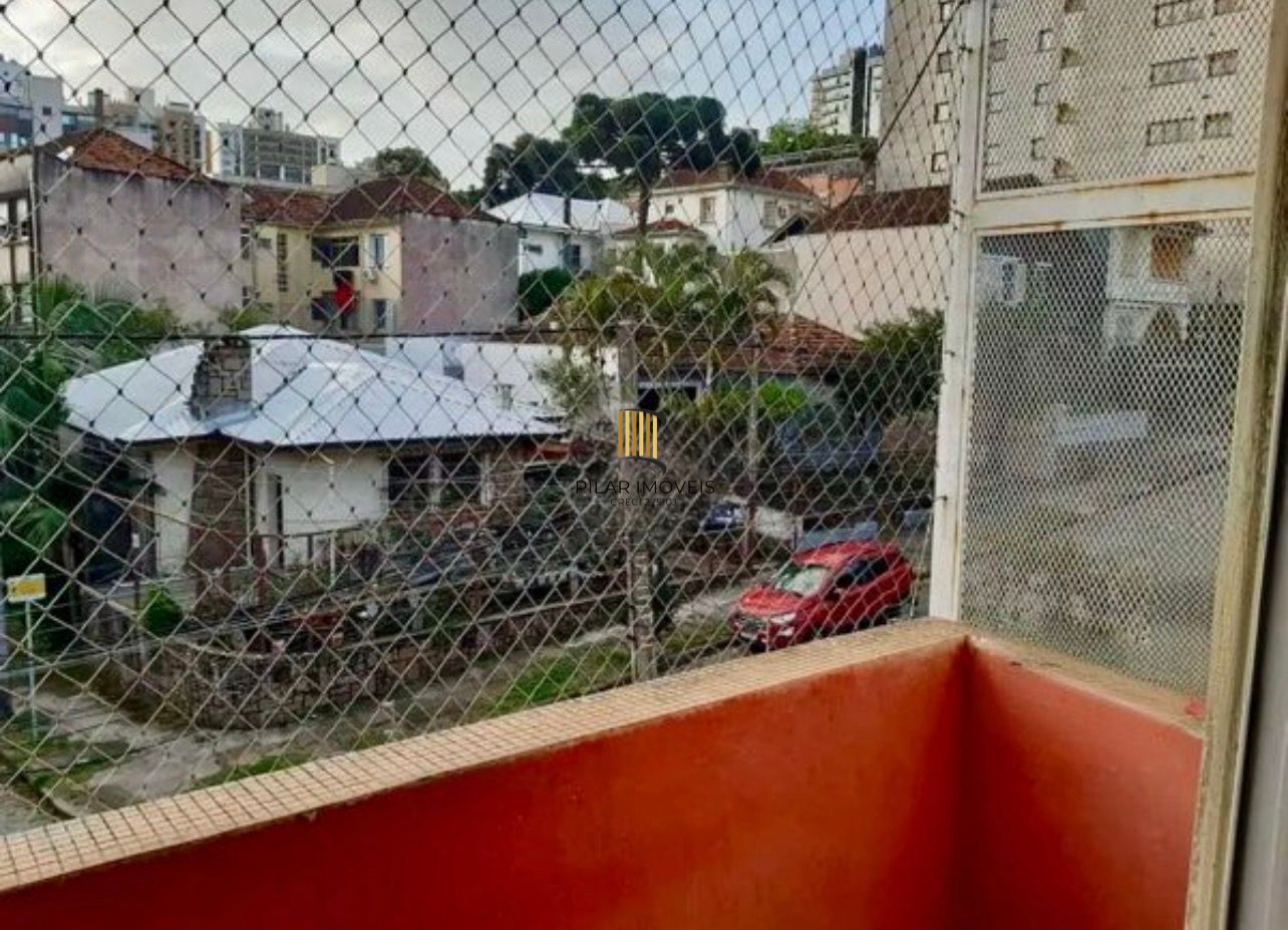 Apartamento à venda de 3 dormitórios, sacada e com 2 vagas no Bairro Rio Branco