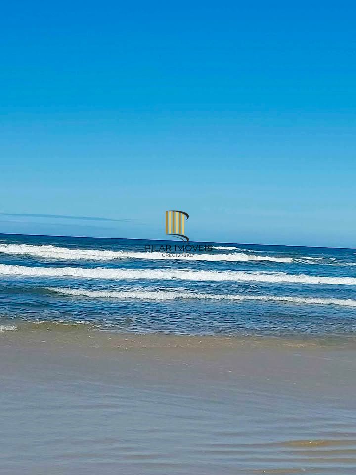 Apartamento 1 quarto com 1 vaga escriturada no condomínio Waikiki Capão Novo, Capão da Canoa.