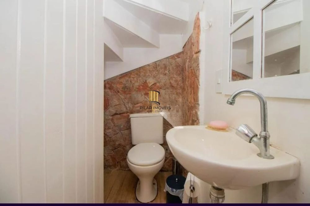 Casa em condomínio fechado de 2 quartos no bairro Passo da Mangueira