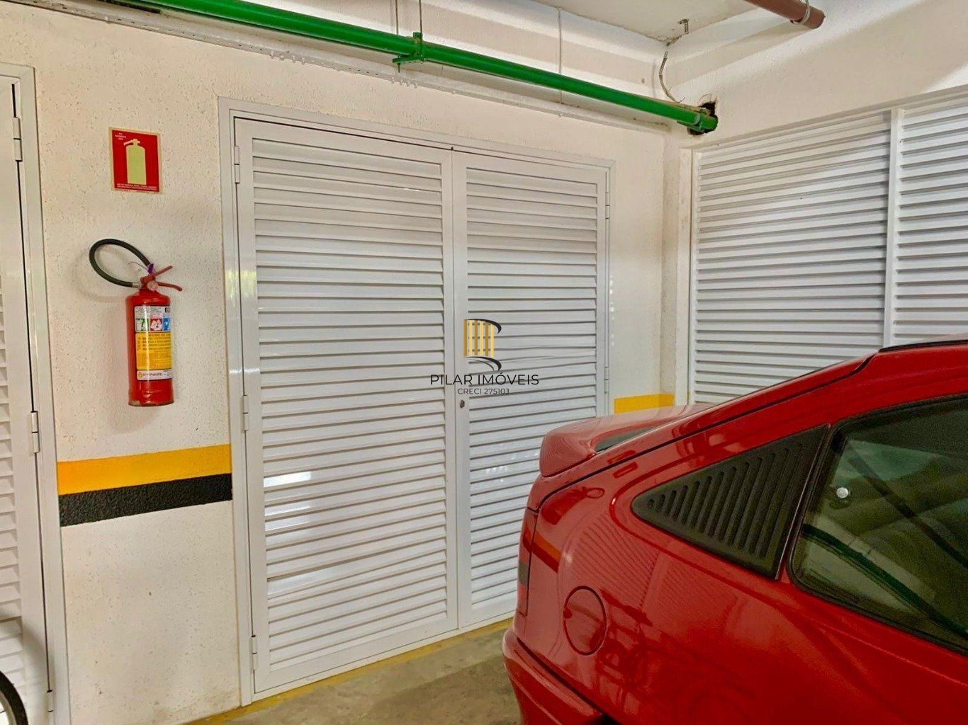 Apartamento de 3 quartos, suíte, elevador e 2 vagas no bairro Teresópolis
