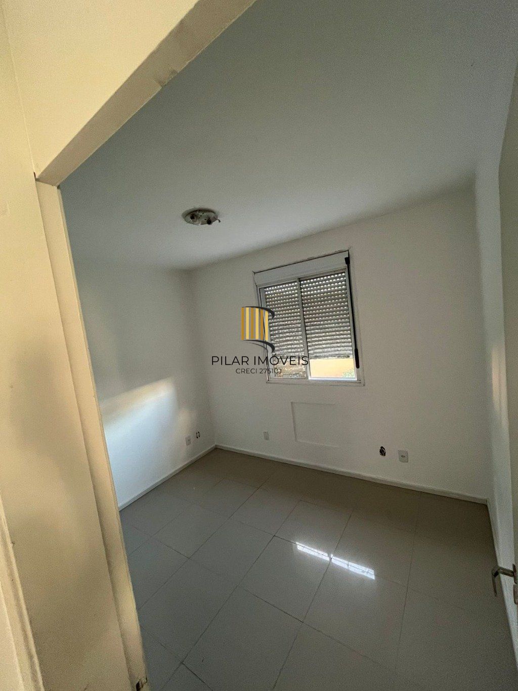 Apartamento Térreo com 3 quartos, vaga, piscina e elevador no bairro Humaitá.