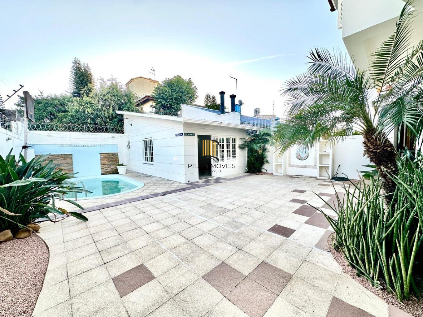 Casa de 3 dormitórios, 2 vagas de garagem em Canoas