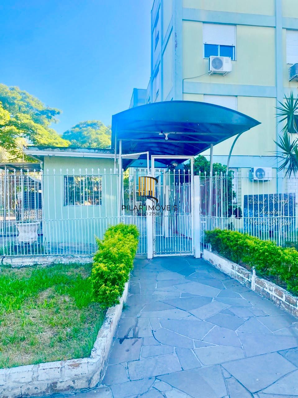 Apartamento de 2 dormitórios Segundo andar Bairro Camaqua em Porto Alegre