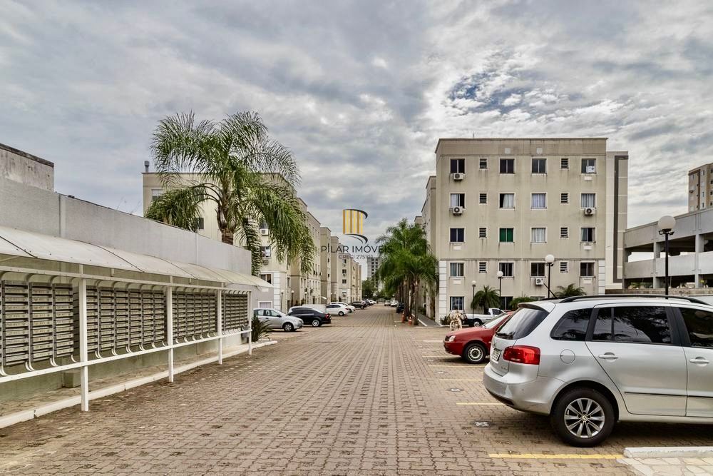 Apartamento 2 dormitórios Linda Vista, 1 vaga e Piscina na Av. Protásio Alves