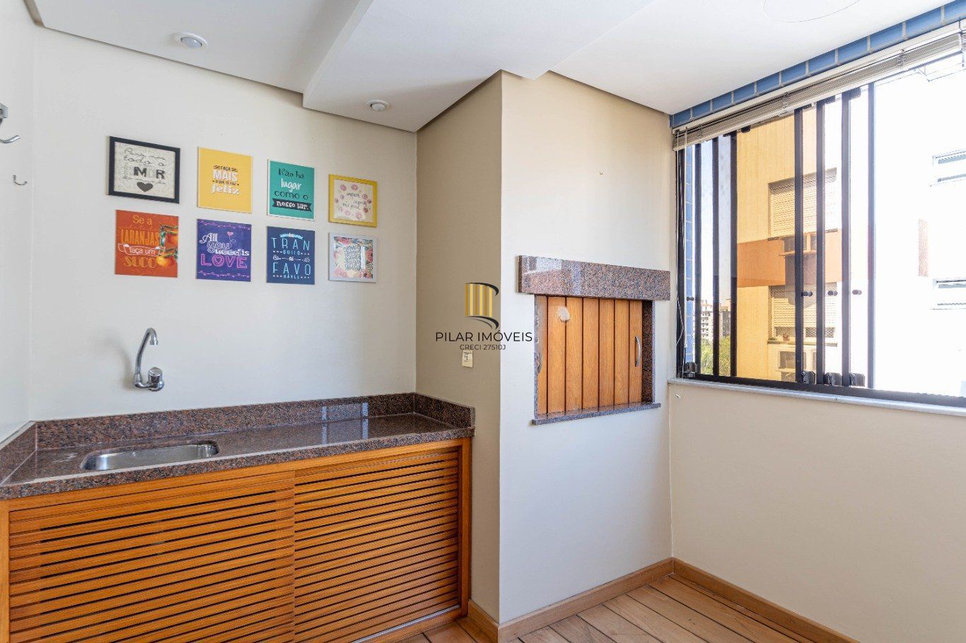 Apartamento com 3 Quartos, 1 suite e 1 vaga à Venda no bairro Tristeza.