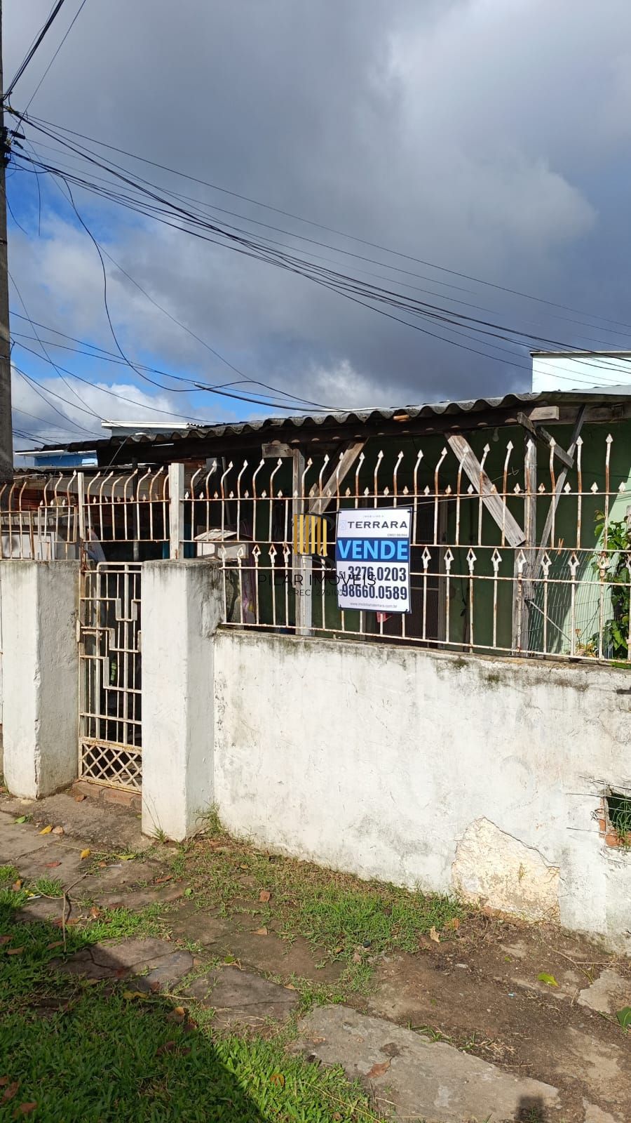 Casa mista 6 quartos e 3 vagas no bairro Santa Rosa