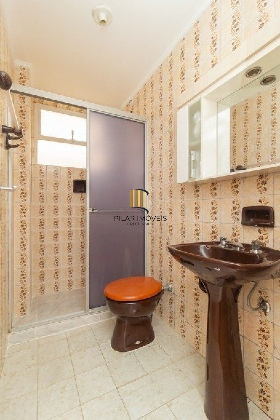 Apartamento de 2 dormitórios com 1 vaga de garagem no Bairro Santana