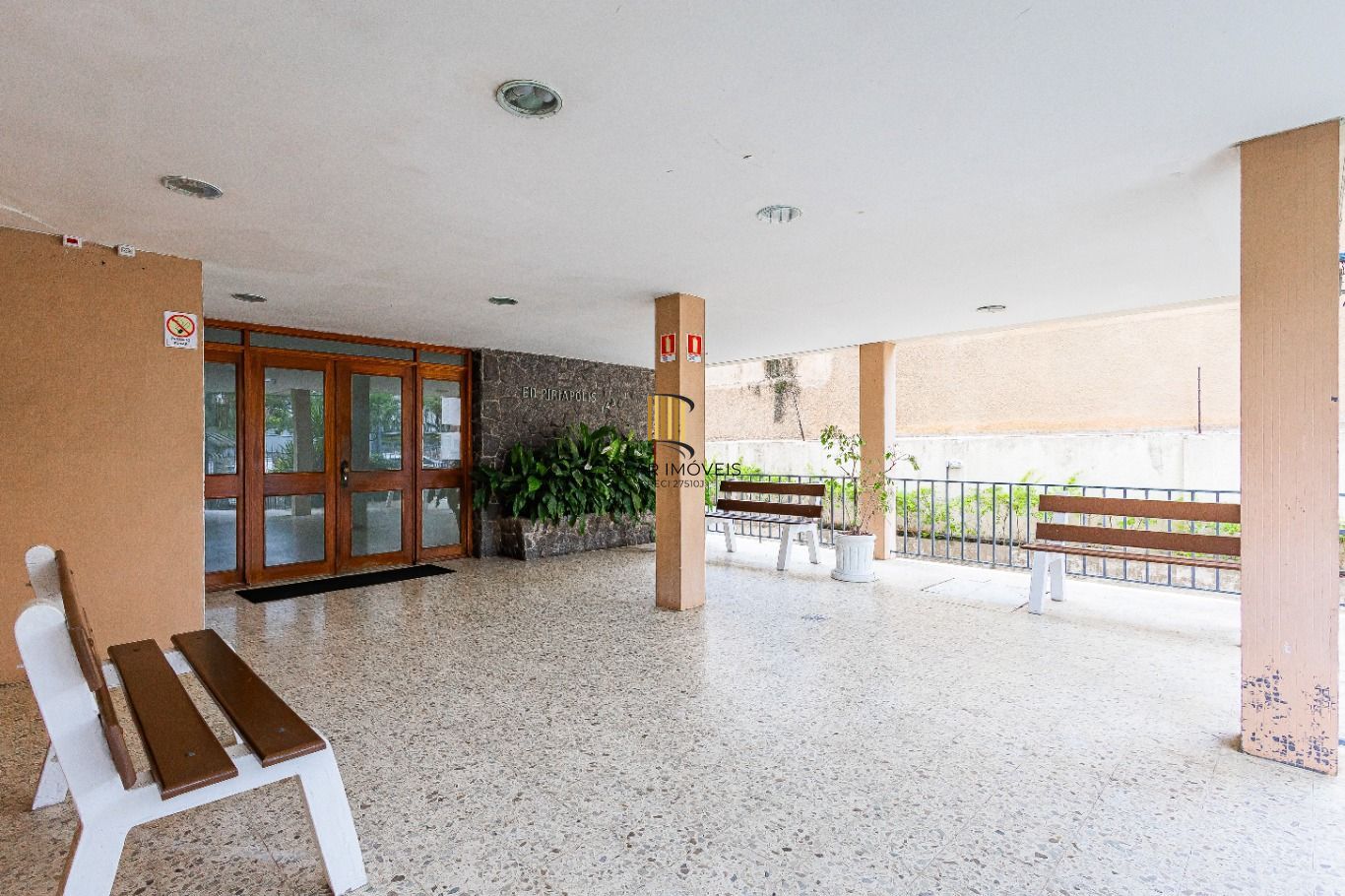 Apartamento à venda com 3 quartos 105m² no Bairro Petrópolis