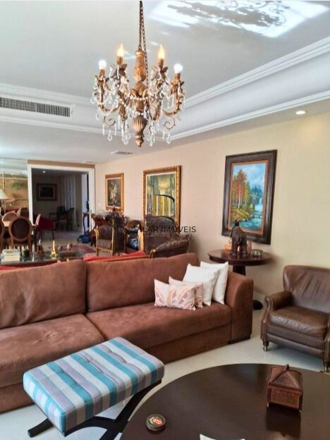 Apartamento com 3 quartos e 283m² à venda em Independência, Porto Alegre.