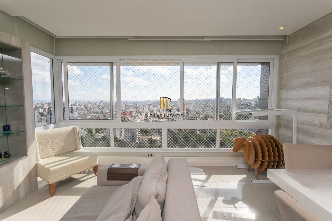 Apartamento com 3 quartos(1 suíte) e 2 vagas de garagem no Bairro Petrópolis - Pilar Imóveis