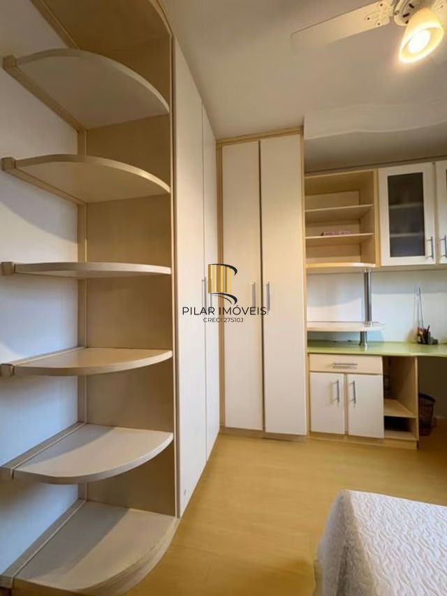 Casa de 3 dormitórios e 1 vaga de garagem em cachoeirinha.