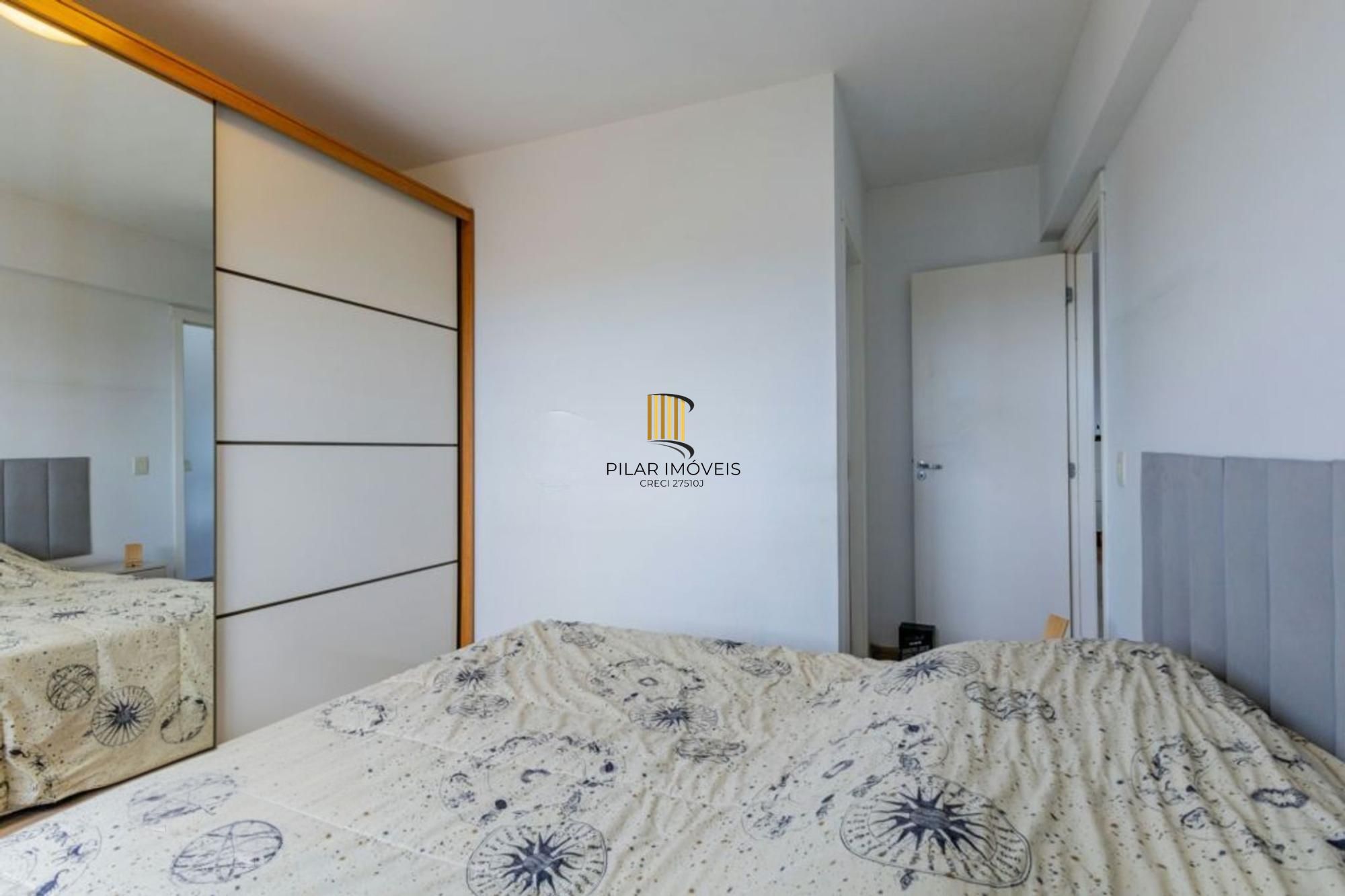 Apartamento com 3 quartos, 2 vagas, piscina elevador no bairro Vila ipiranga