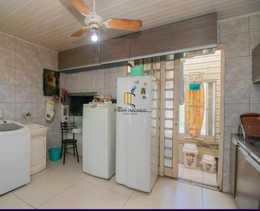 Casa em condomínio fechado de 2 dormitórios no bairro Passo da Mangueira