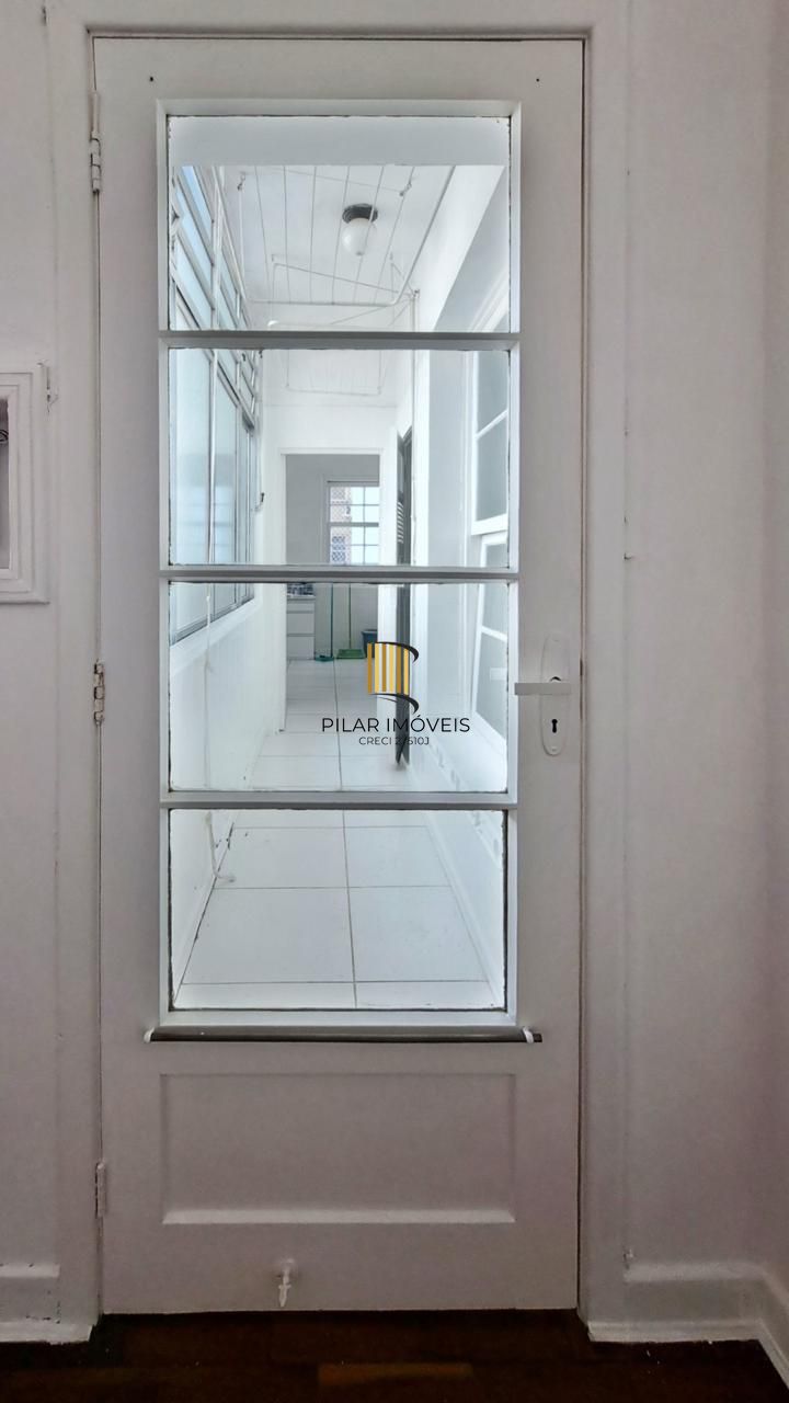 Apartamento 3 Dormitórios, 123m², Último Andar com Vista para o Guaíba