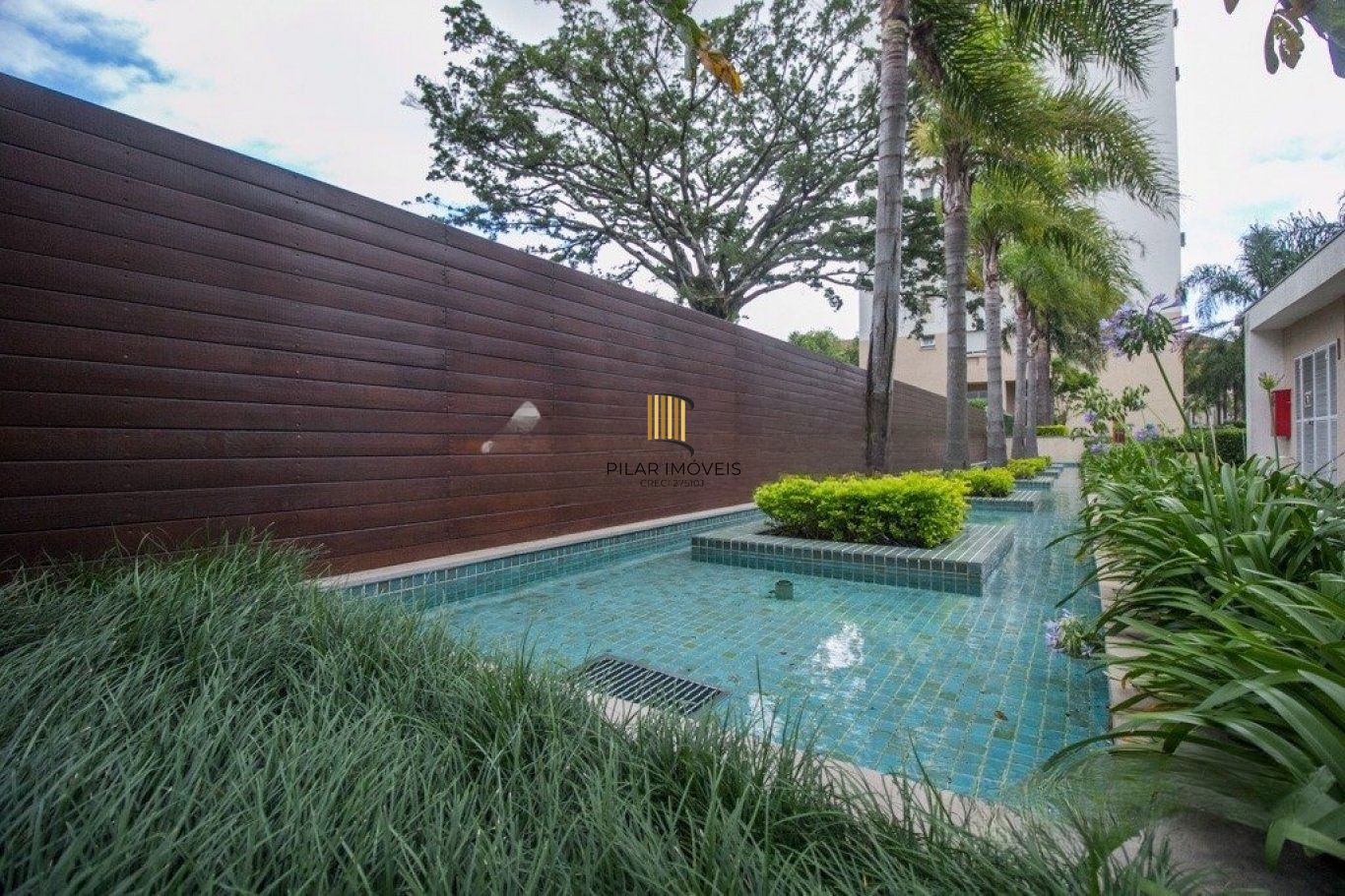 Apartamento com 3 quartos, 1 Suíte, 2 vagas e 83m² à venda em Jardim Lindóia.