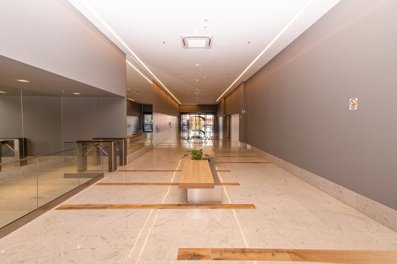 Apartamento com 1  Dormitório com piscina e Elevador no Centro de Canoas.