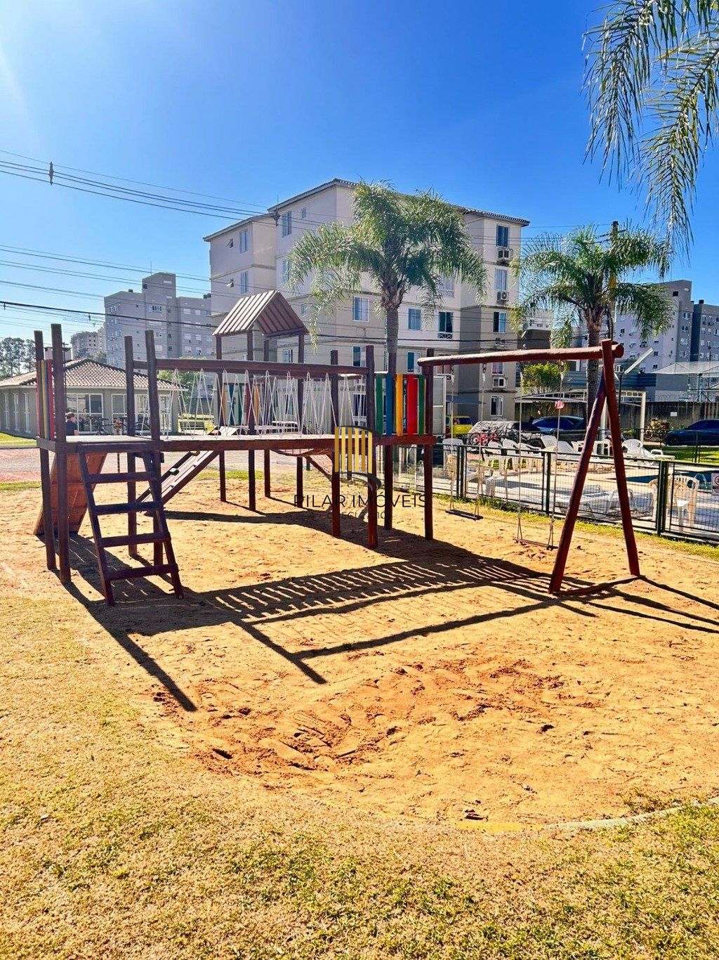 Apartamento com 3 dormitórios e 1 vaga de garagem no bairro Fátima em Canoas