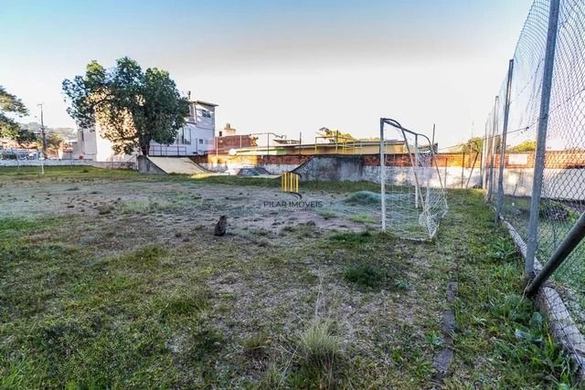 Apartamento com 2 quartos, portaria 24 horas e churrasqueira no bairro Camaquã.