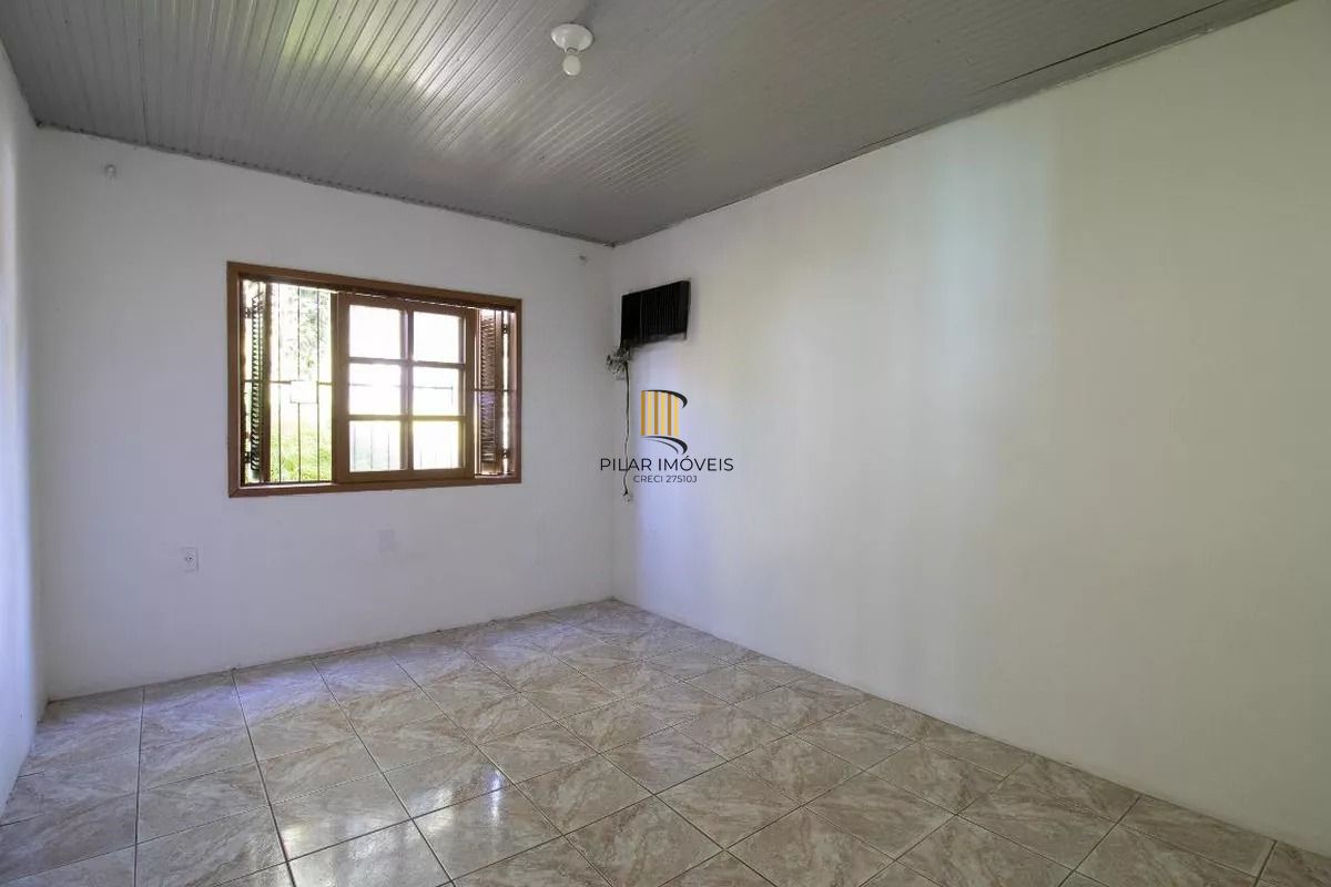 Casa 300m² à Venda na Vila Ipiranga . 2 Quartos, 2 Vagas, Salão e Churrasqueira