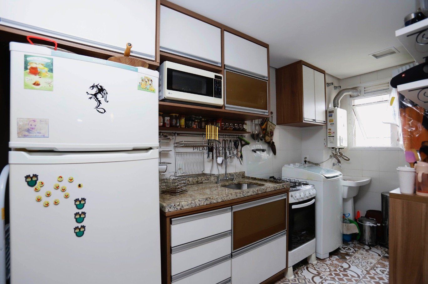 Apartamento 2 Dormitórios com Elevador e 2 Vagas à Venda no Jardim Carvalho