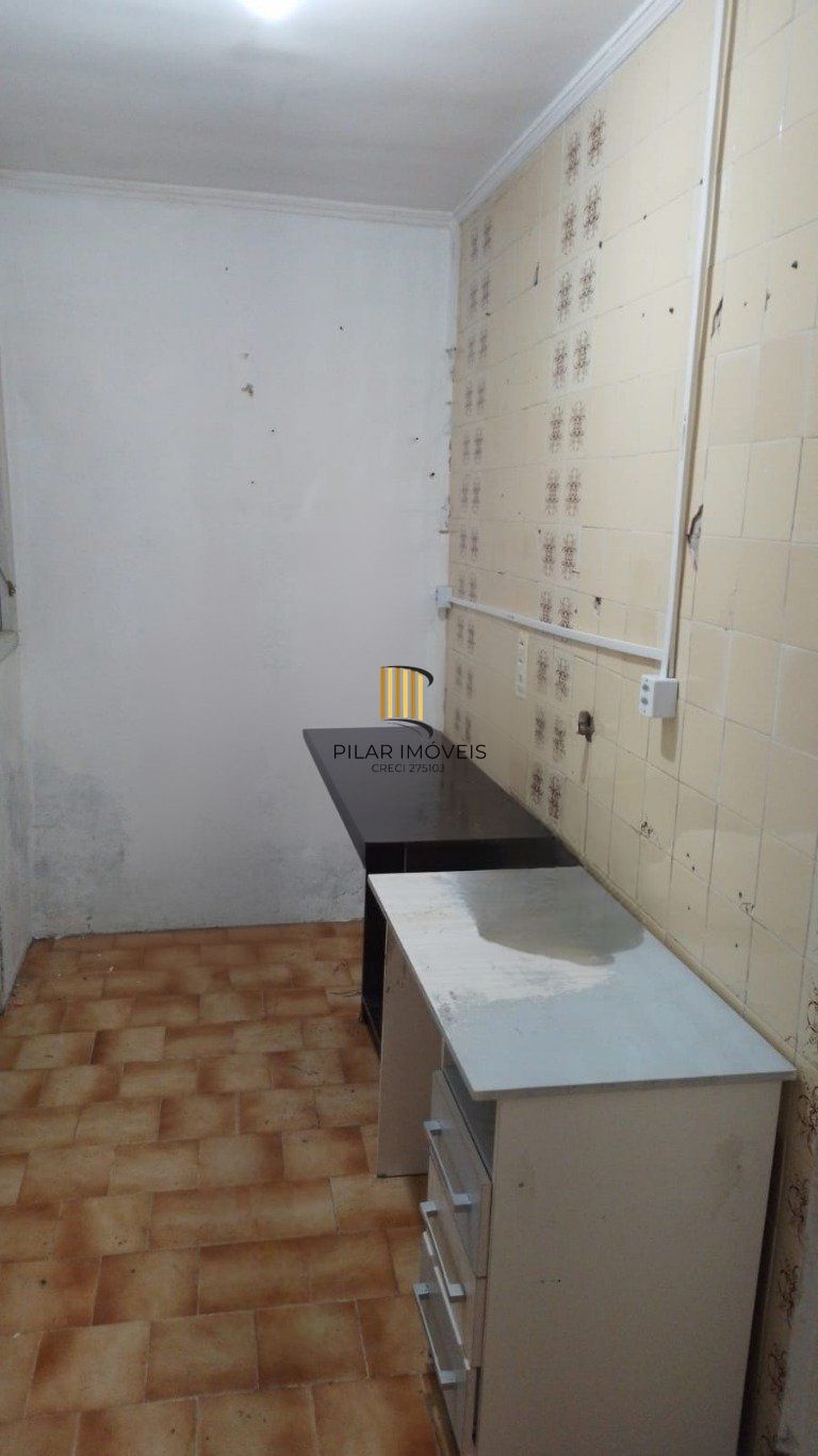 Apartamento Térreo 1 quarto, 38m² privativos, portaria 24hrs no bairro Partenon