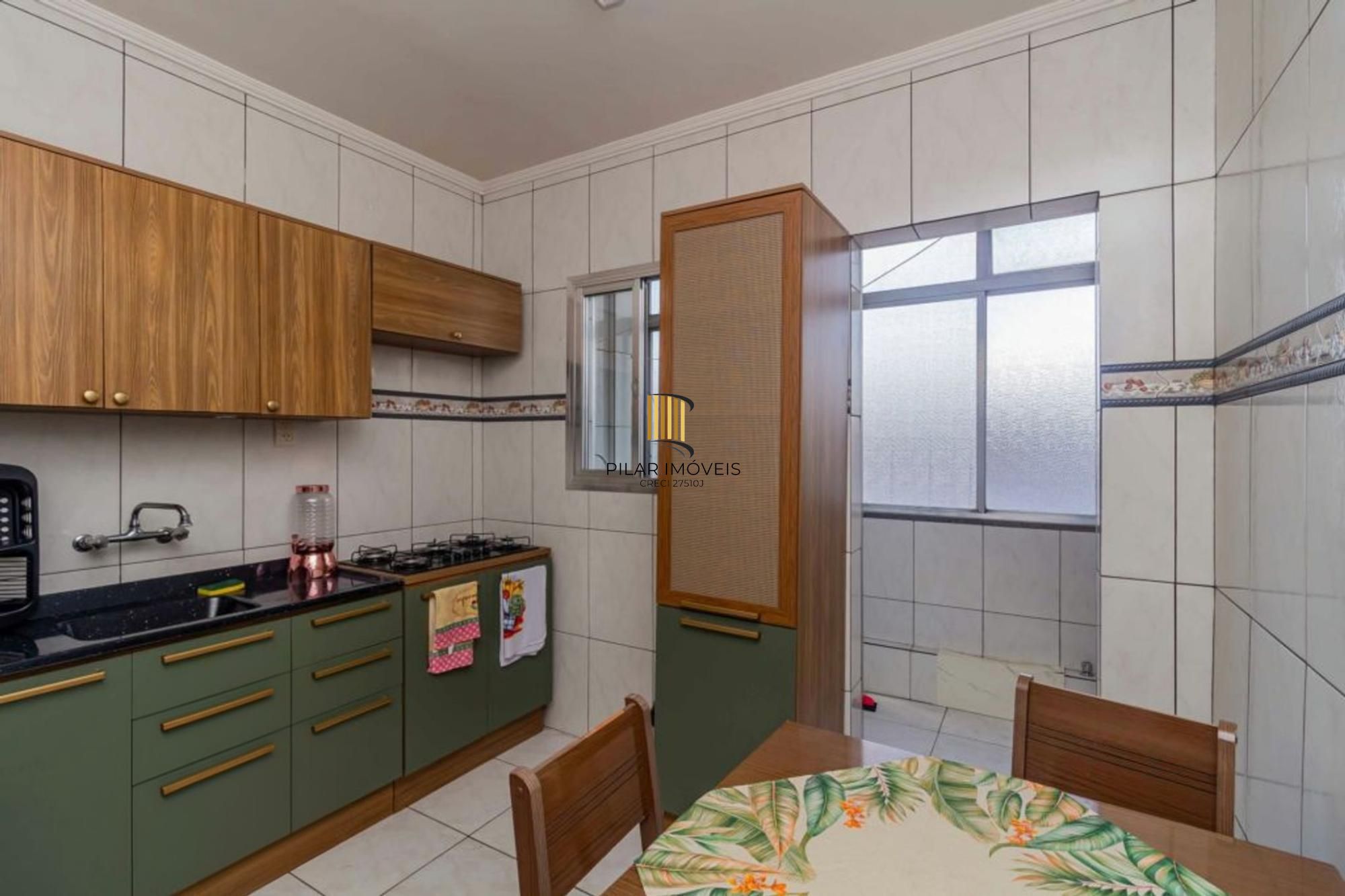 Apartamento semi mobiliado de 2 quartos no bairro Passo da Areia