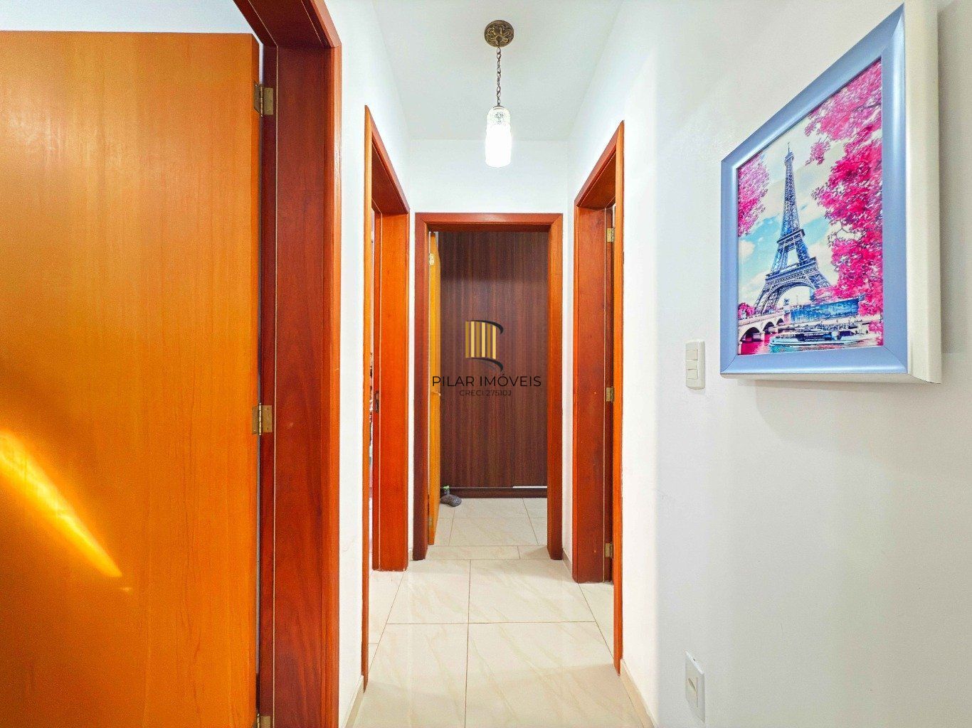 Casa semi mobiliada 3 quartos, suíte, 2 vagas no bairro Jardim Planalto