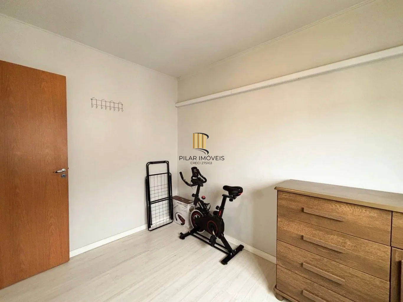 Apartamento de 2 dormitórios, elevador de 1 vaga de garagem em Canoas.