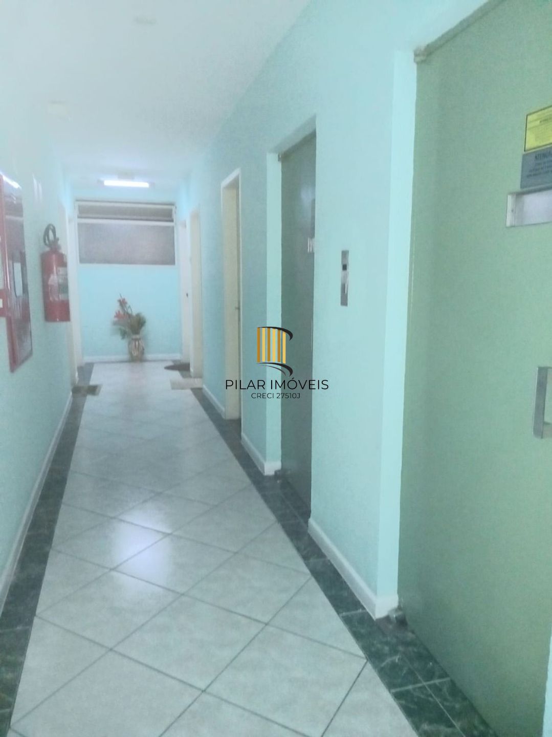 Apartamento de 2 quartos e elevador em Canoas.