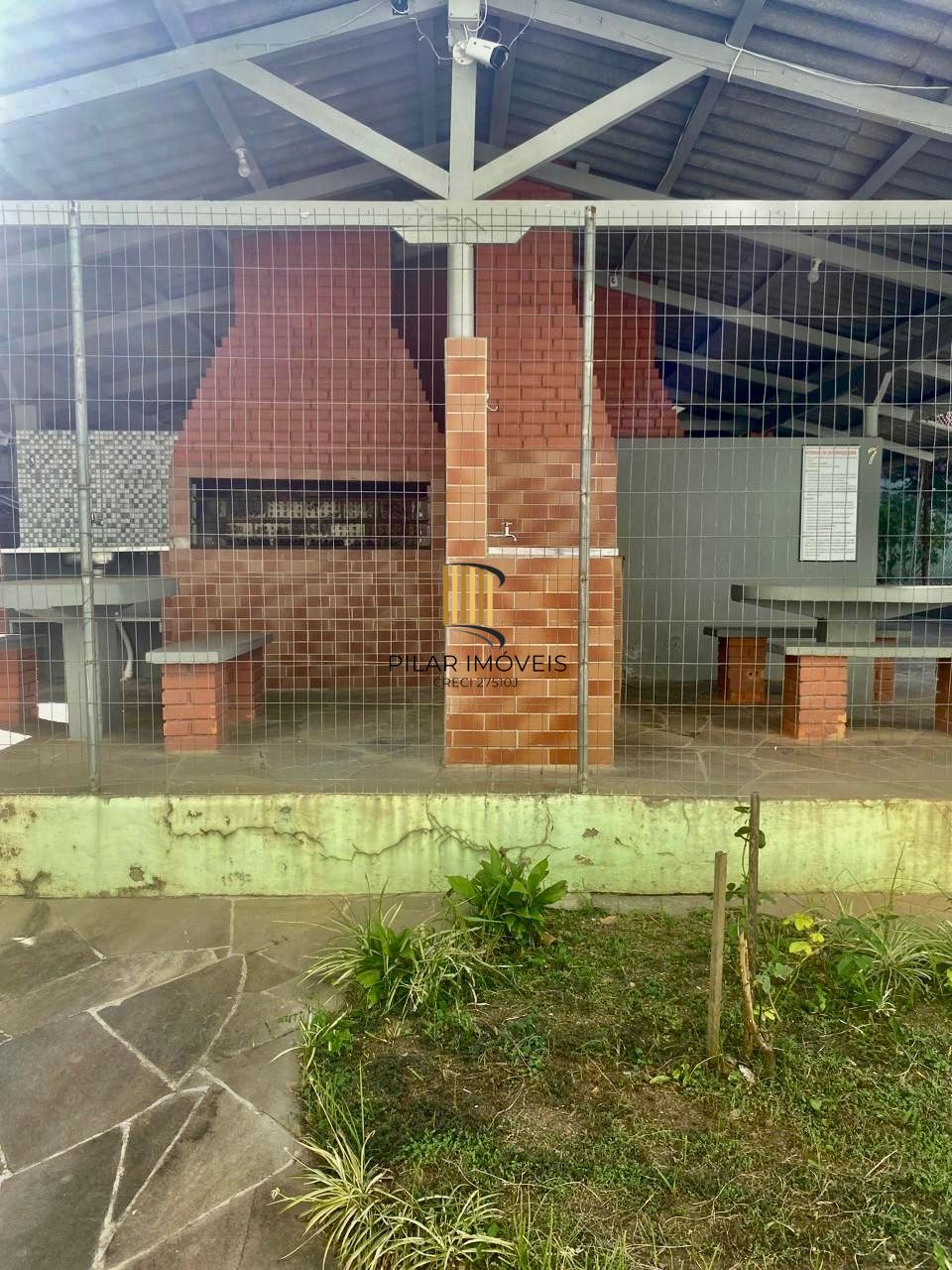 Apartamento de 2 dormitórios Segundo andar Bairro Camaqua em Porto Alegre