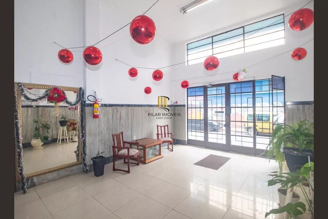 Apartamento com 4 quartos e elevador no bairro Centro Histórico