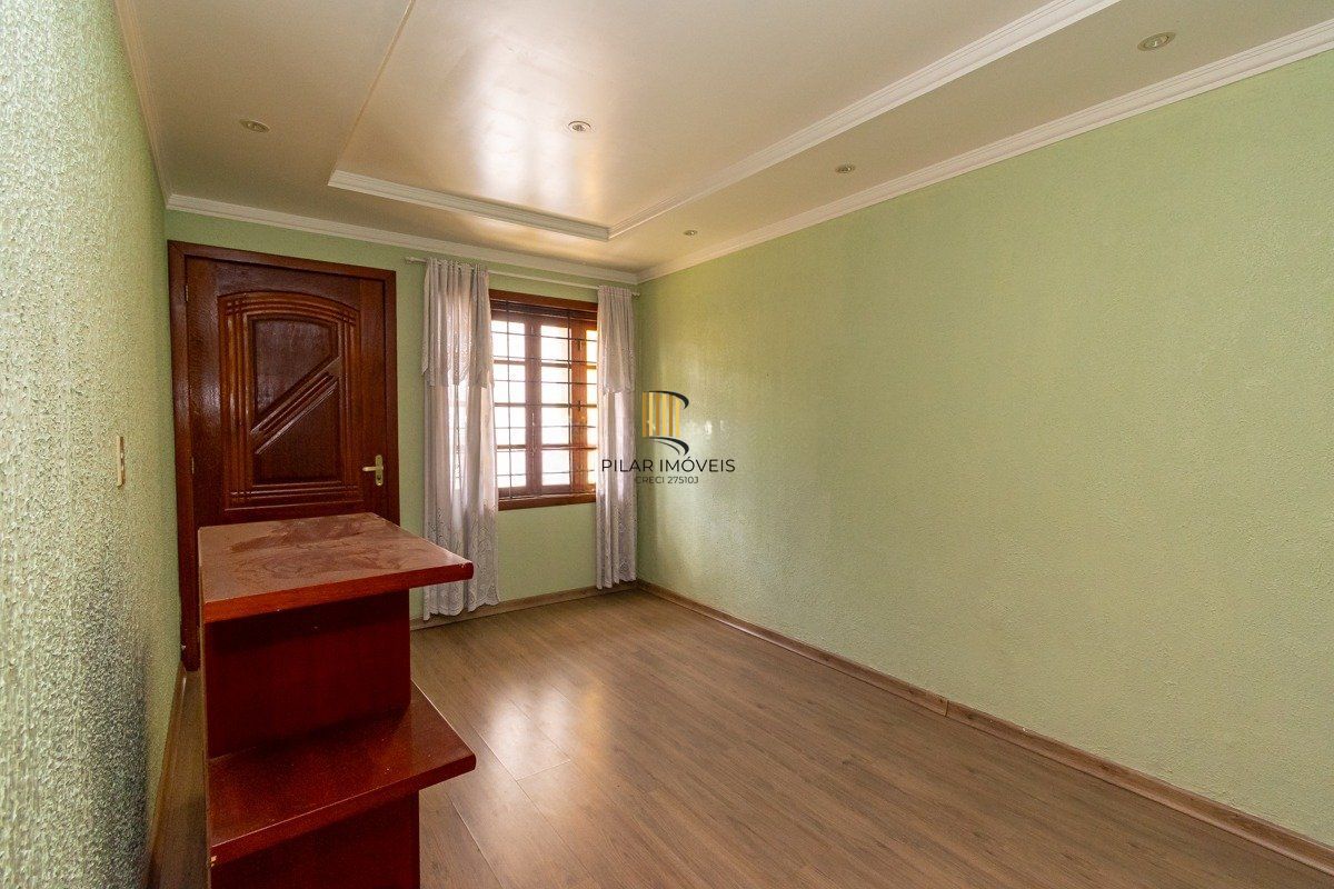 Casa de 1 dormitório e 1 vaga de garagem em Cachoeirinha.